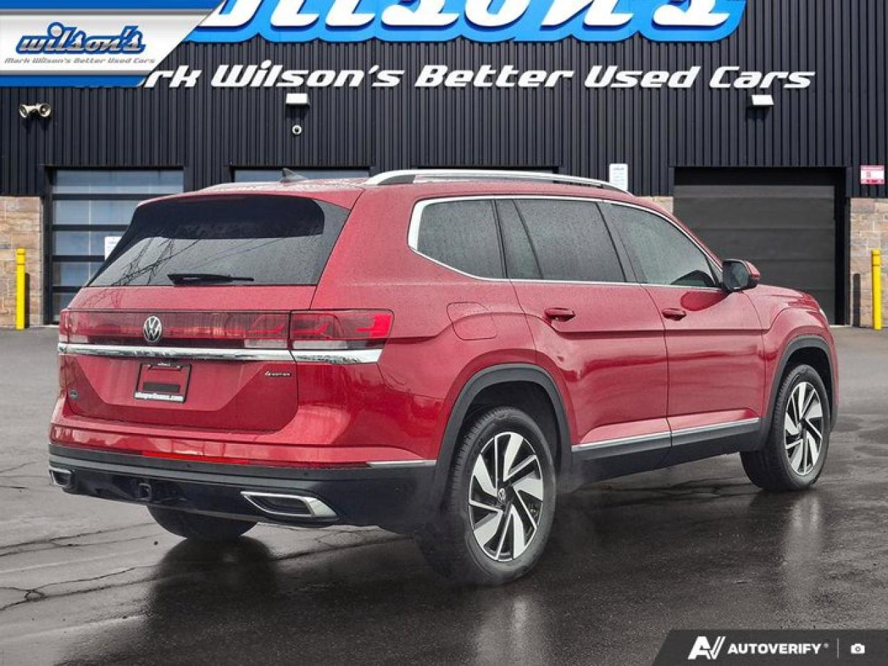 2024 Volkswagen Atlas Highline AWD | Leather | Nav | Pano Roof | Cooled + Heated Seats | Adaptive Cruise | and More ! Photo