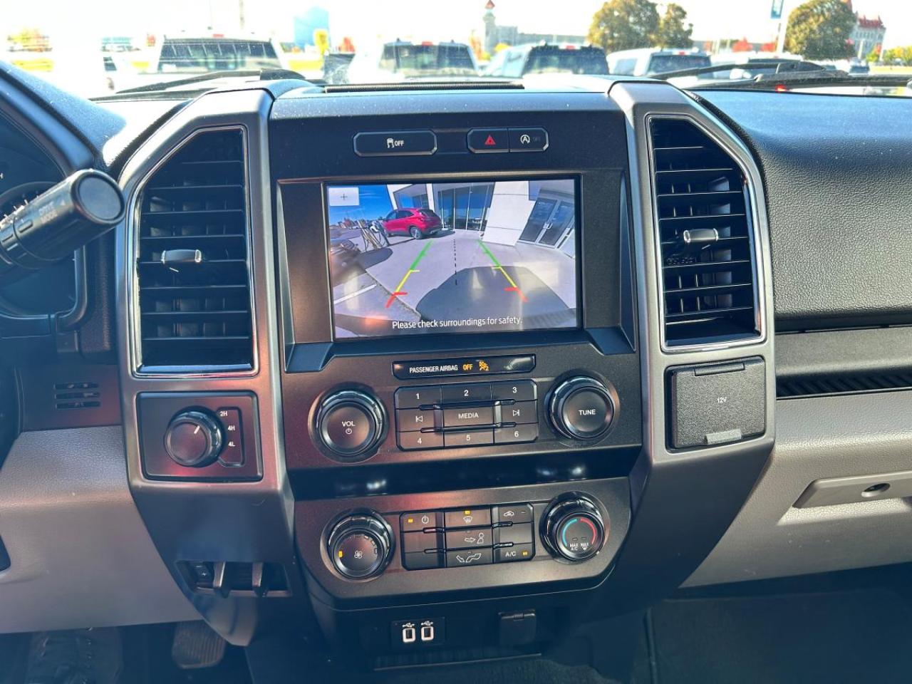 2020 Ford F-150 XLT Photo