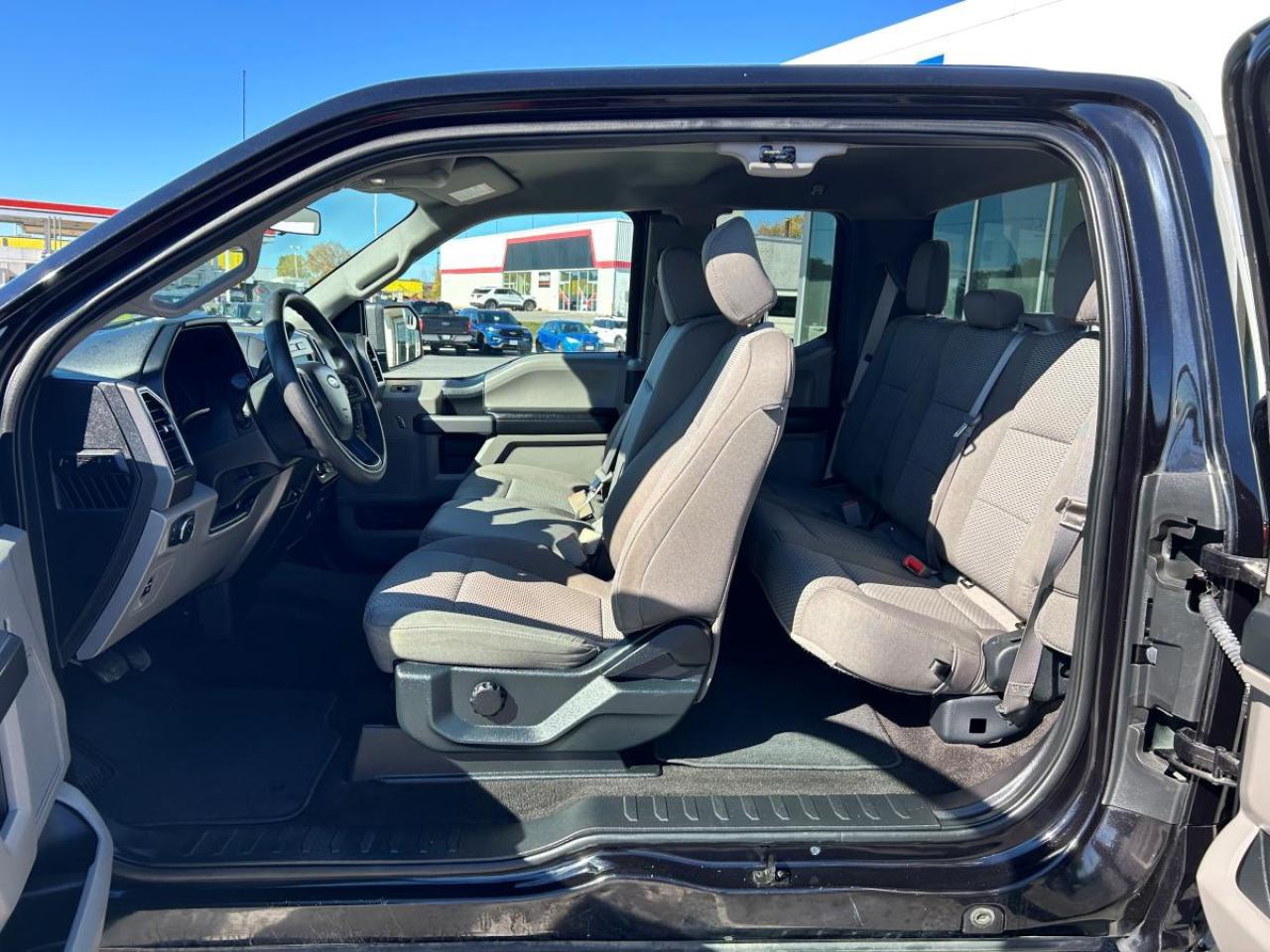 2020 Ford F-150 XLT Photo