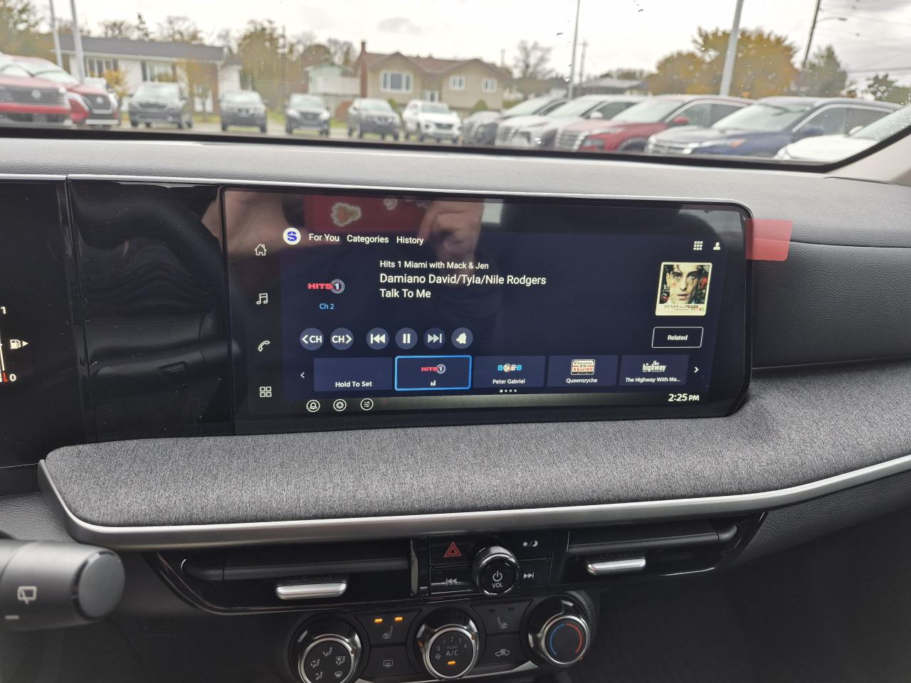 2026 Nissan Kicks S FWD Photo24