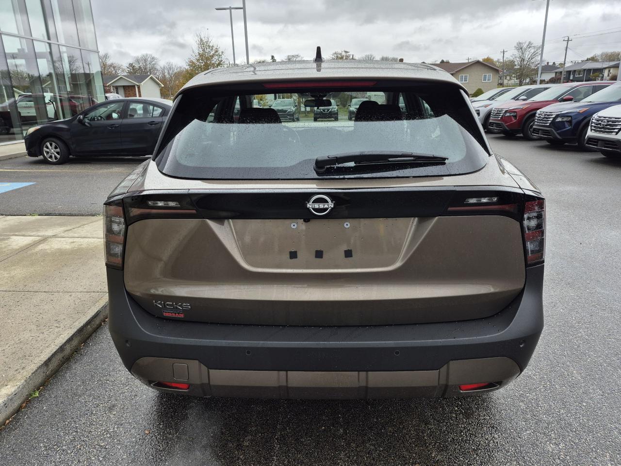 2026 Nissan Kicks S FWD Photo4