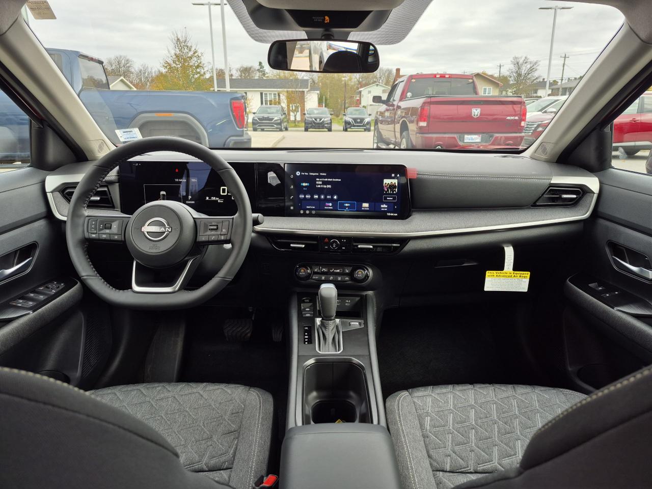 2026 Nissan Kicks SV Photo13