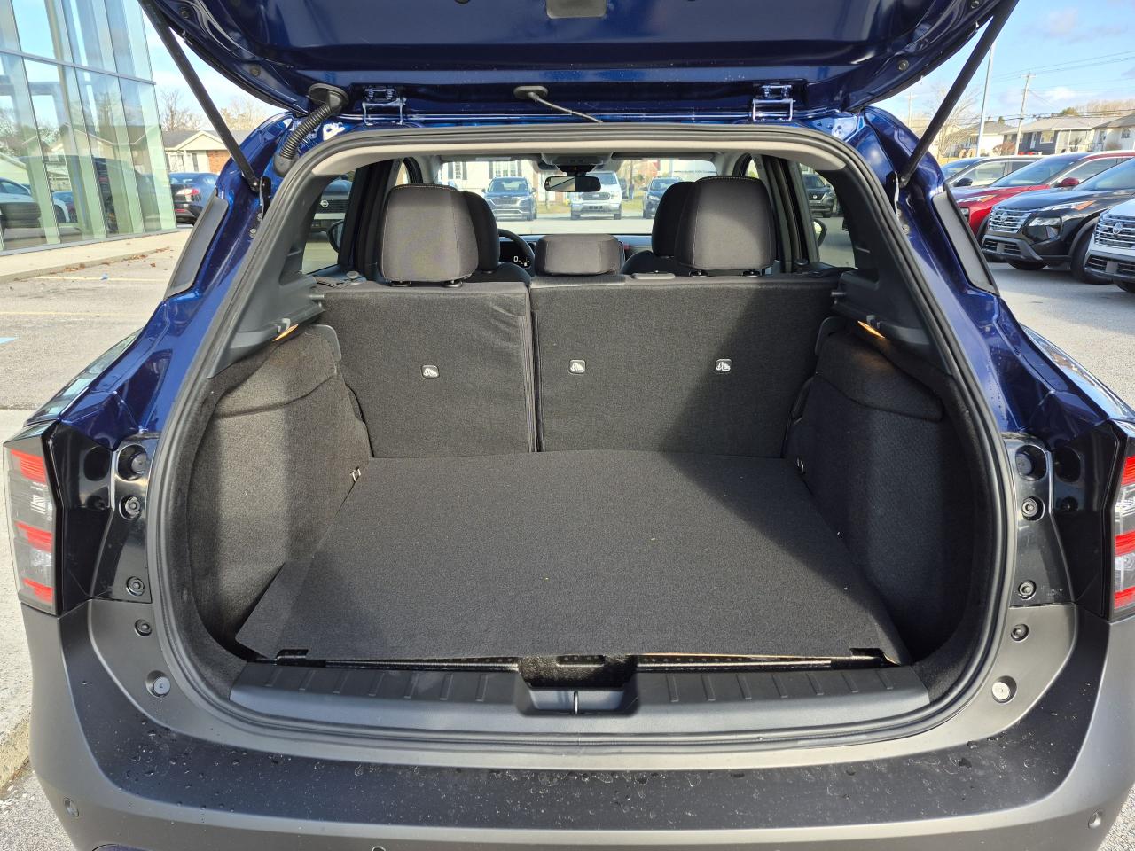 2026 Nissan Kicks SV PREMIUM Photo15