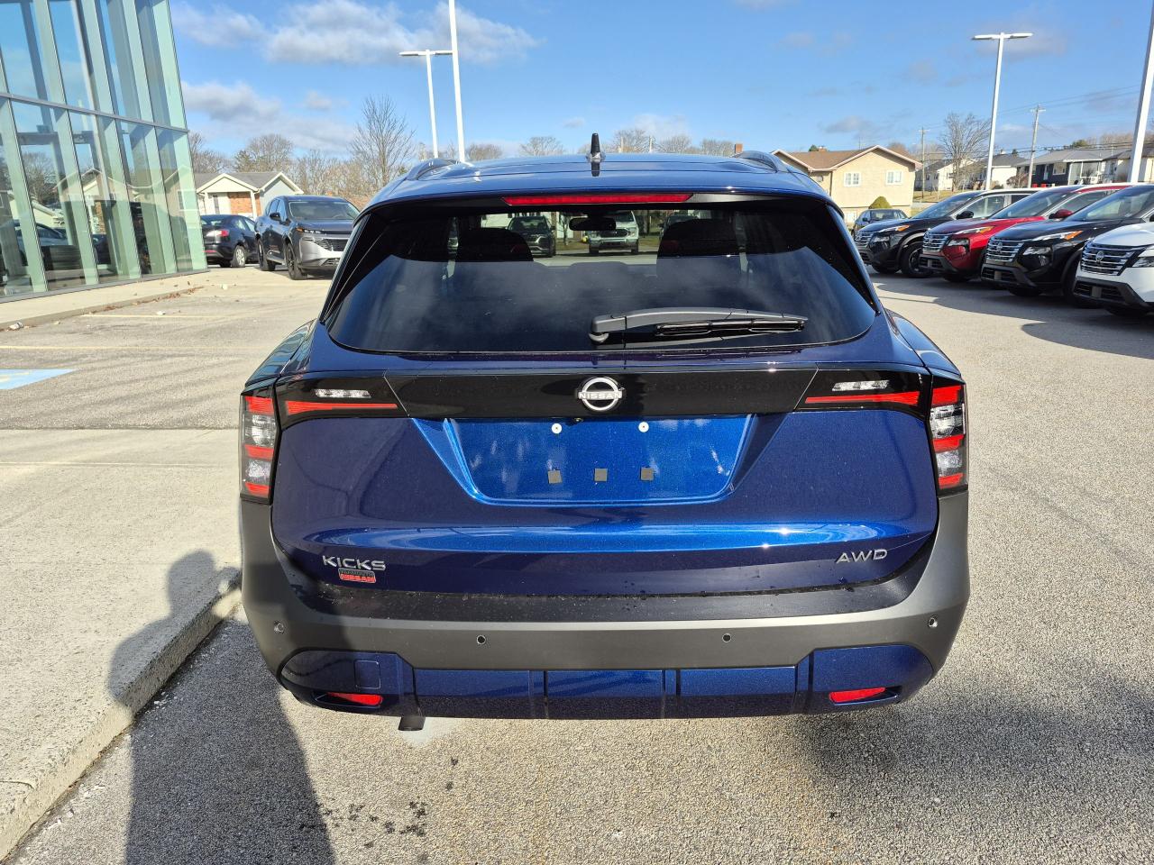 2026 Nissan Kicks SV PREMIUM Photo4