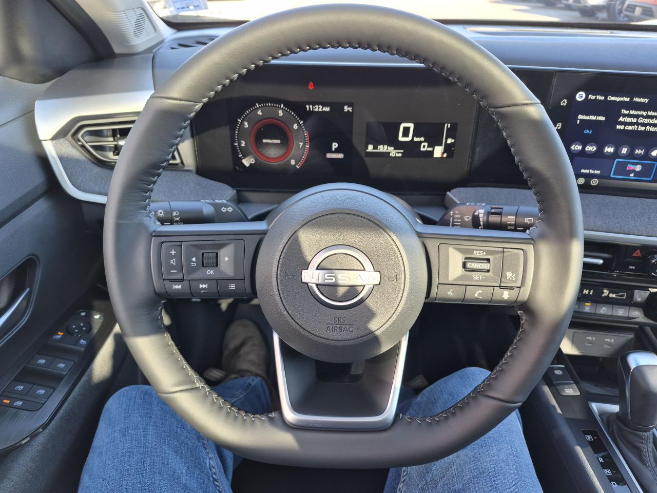 2026 Nissan Kicks SV Photo7