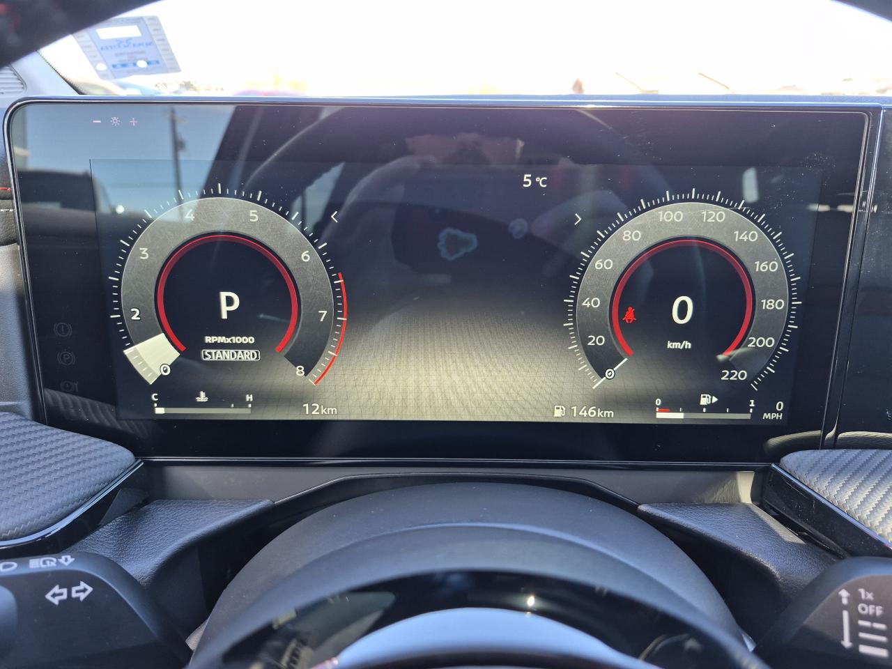 2026 Nissan Kicks SR PREMIUM Photo8