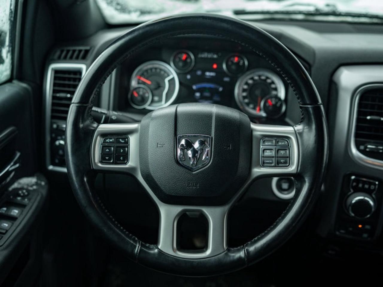 2022 RAM 1500 Classic WARLOCK Photo