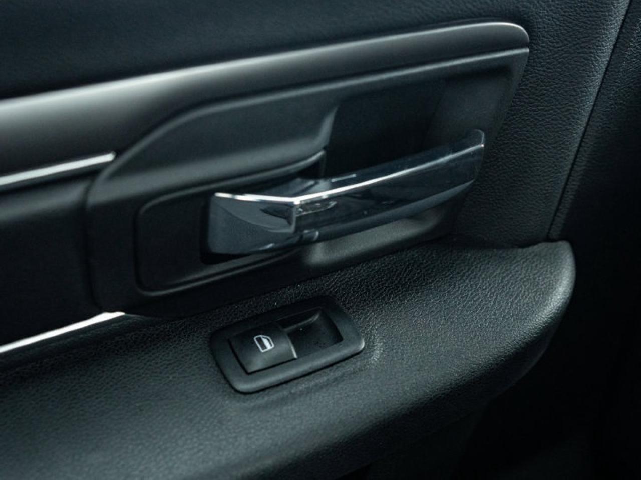 2022 RAM 1500 Classic WARLOCK Photo