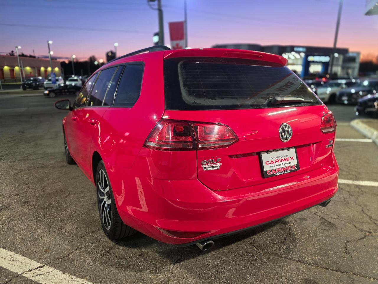 2017 Volkswagen Golf Sportwagen 1.8 TSI Comfortline AWD | Sunroof | BSM | Leather | Backup Camera | Photo2