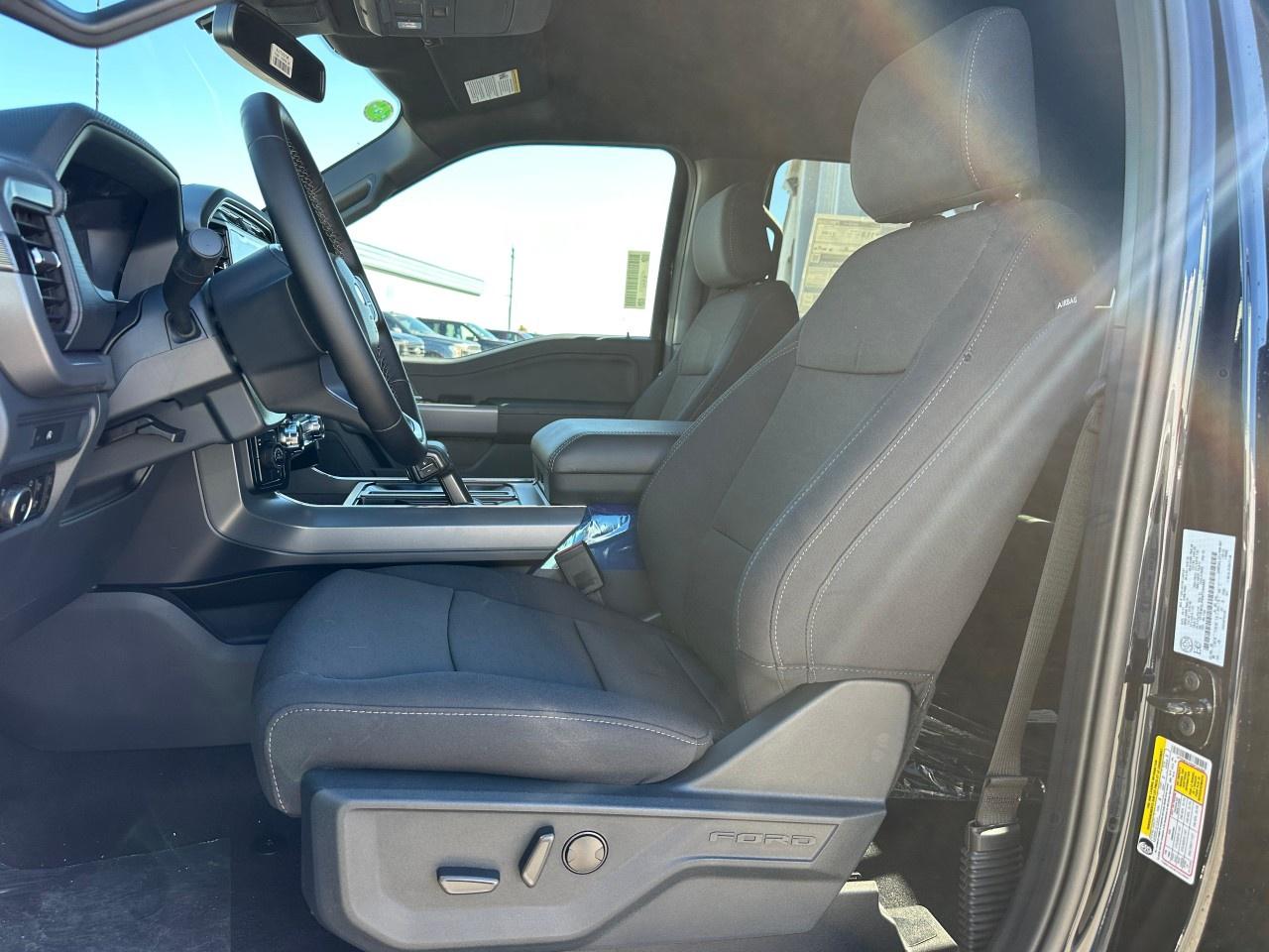 2025 Ford F-150 XLT 4WD SuperCrew 5.5' Box Photo