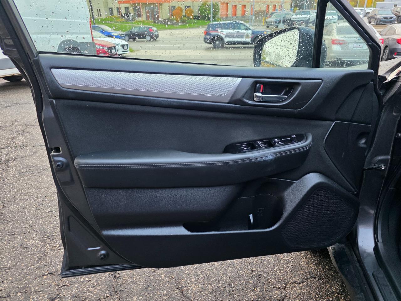 2018 Subaru Outback 3.6R Touring 3.6L | Sunroof | BSM | Apple Car Play | Android Auto | Backup Camera Photo