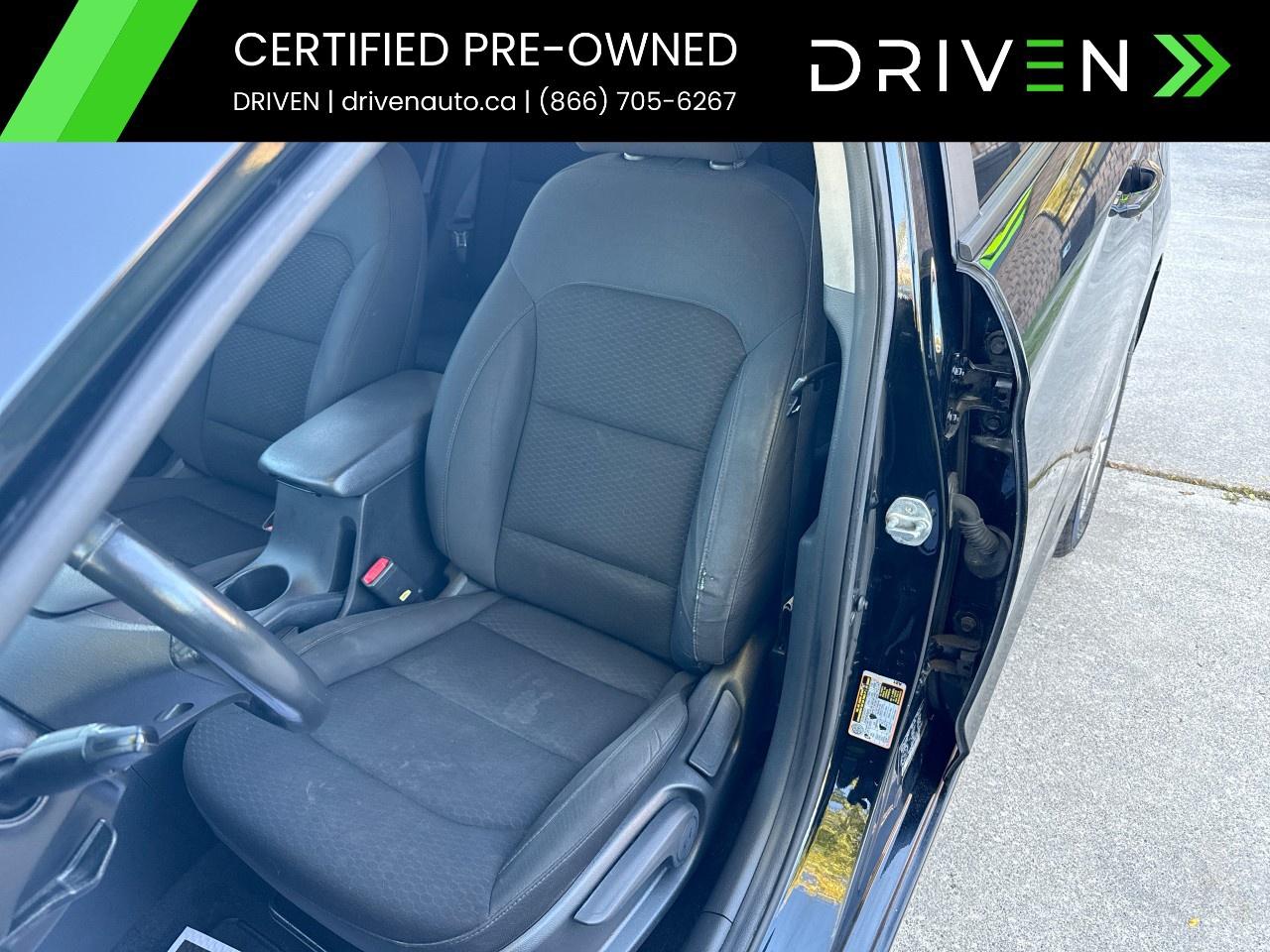 2020 Hyundai Elantra Preferred w/Sun & Safety Package IVT Photo