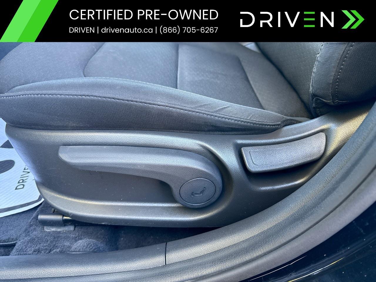 2020 Hyundai Elantra Preferred w/Sun & Safety Package IVT Photo