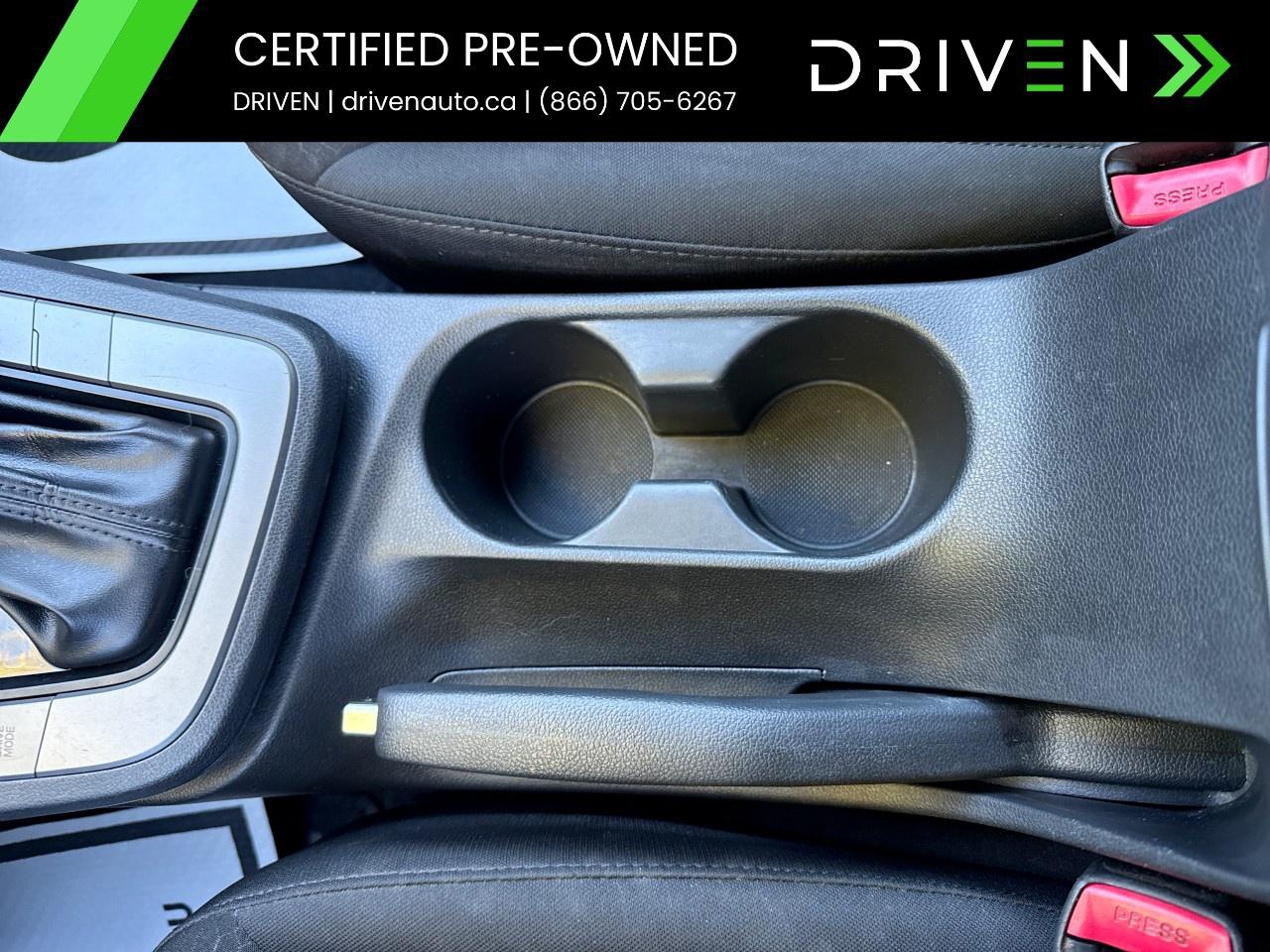 2020 Hyundai Elantra Preferred w/Sun & Safety Package IVT Photo