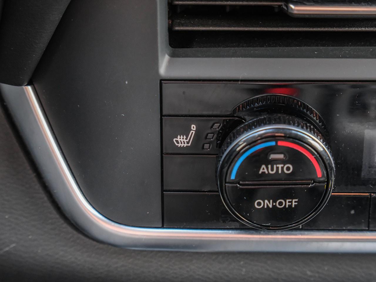 2024 Nissan Rogue S Photo