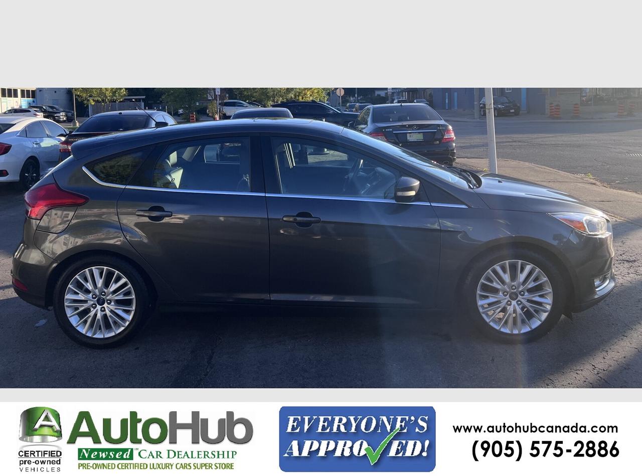 2018 Ford Focus TITANIUM-LEATHER/SUNROOF/HEATED SEATS/BACKUP CAMARA Photo