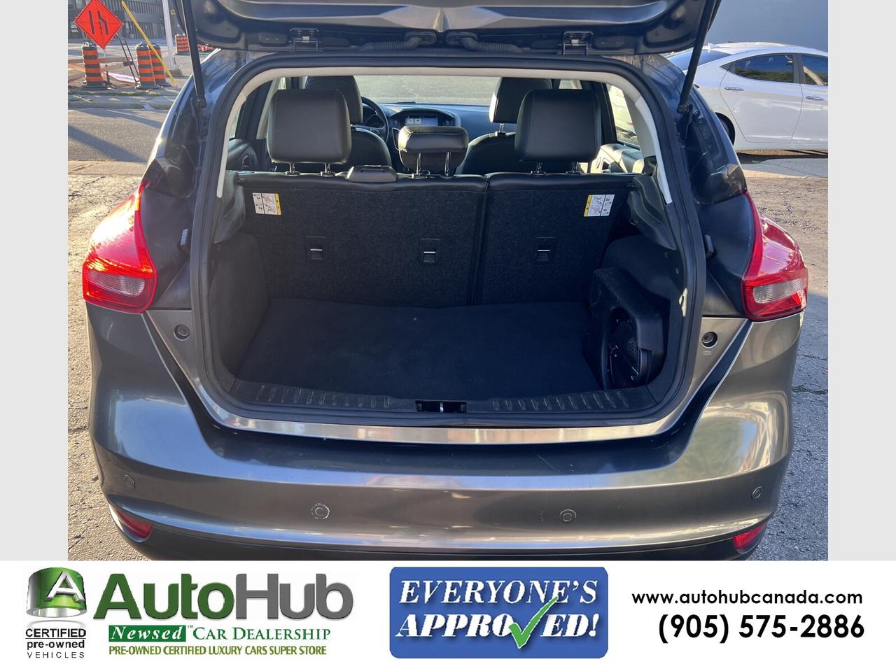 2018 Ford Focus TITANIUM-LEATHER/SUNROOF/HEATED SEATS/BACKUP CAMARA Photo