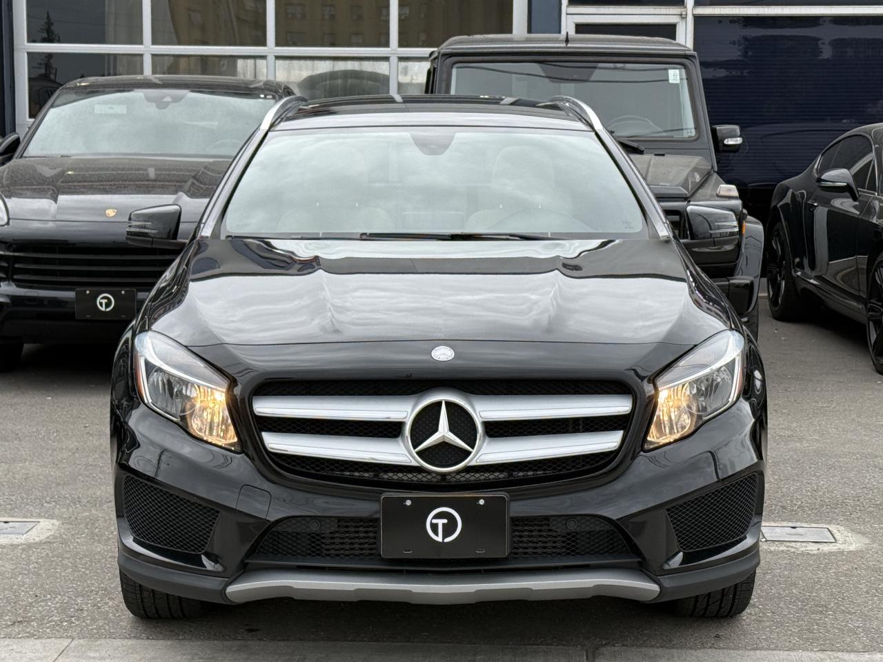 2016 Mercedes-Benz GLA 250 //AMG SPORT | PANO | LOADED Photo