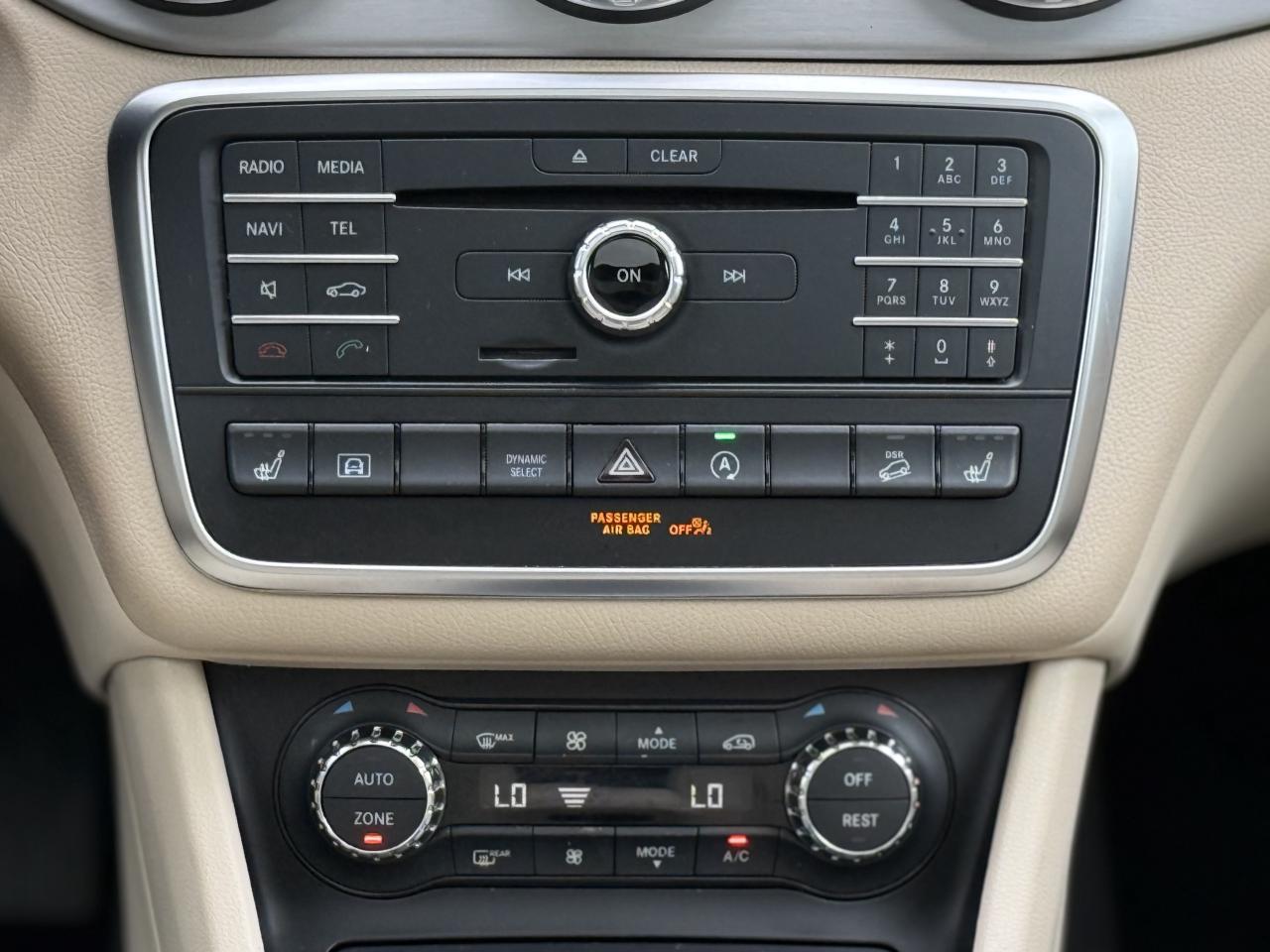 2016 Mercedes-Benz GLA 250 //AMG SPORT | PANO | LOADED Photo