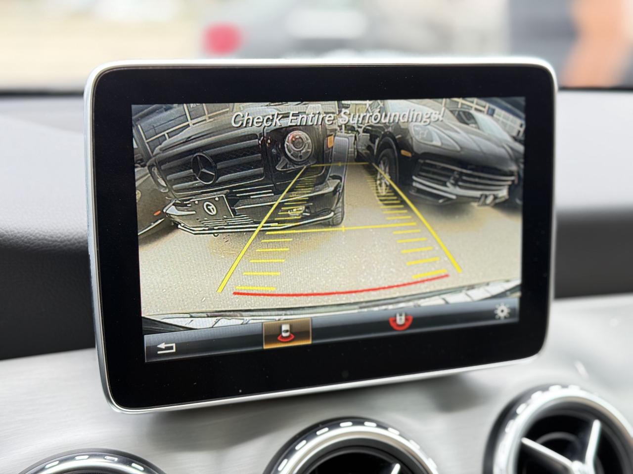 2016 Mercedes-Benz GLA 250 //AMG SPORT | PANO | LOADED Photo