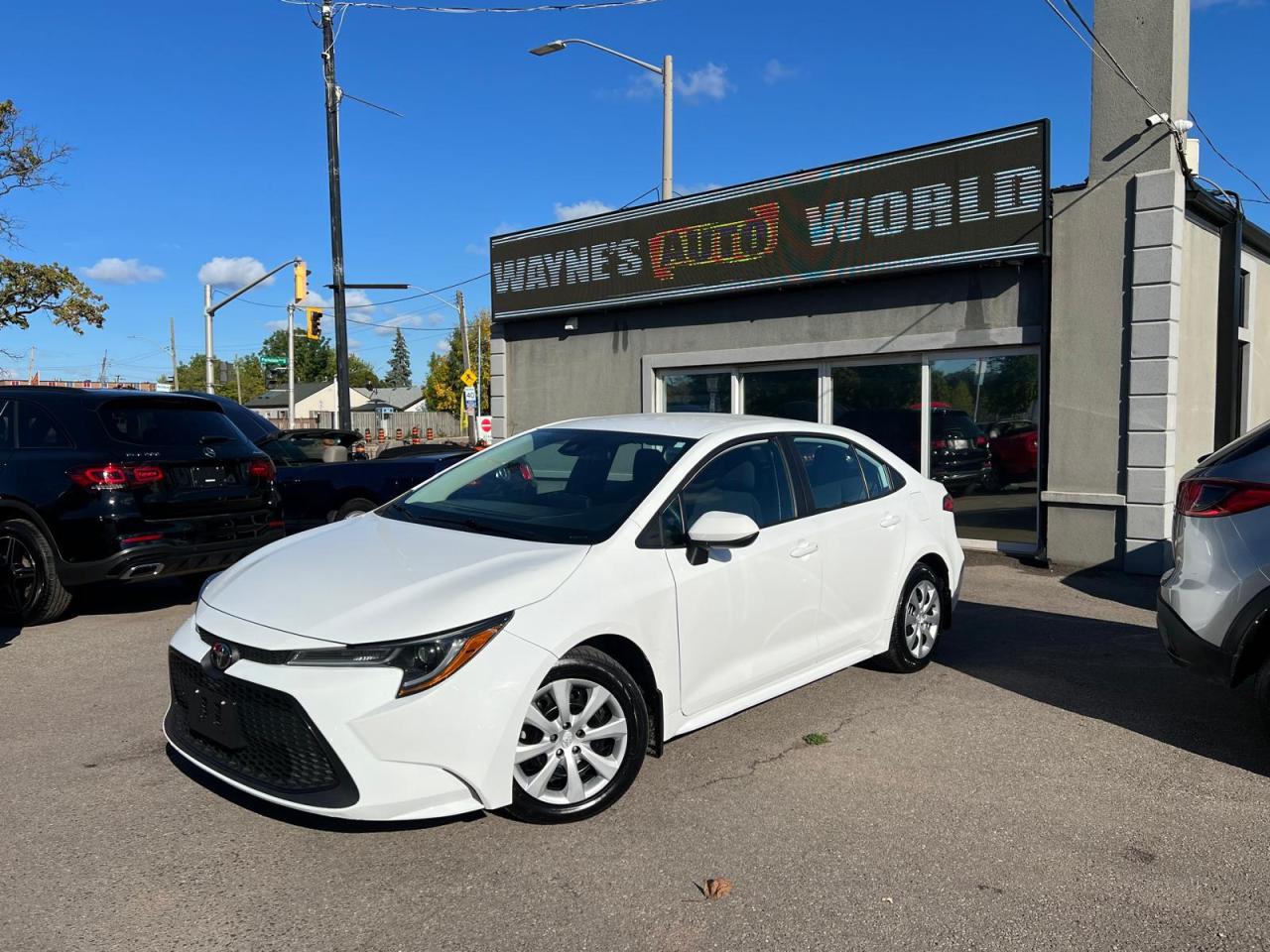 Used 2022 Toyota Corolla LE for sale in Hamilton, ON