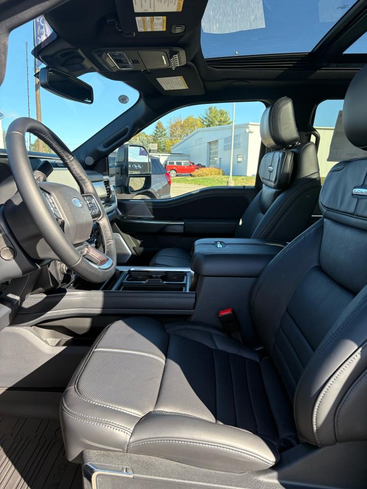 2026 Ford SUPERDUTY F-450® Platinum® Photo5