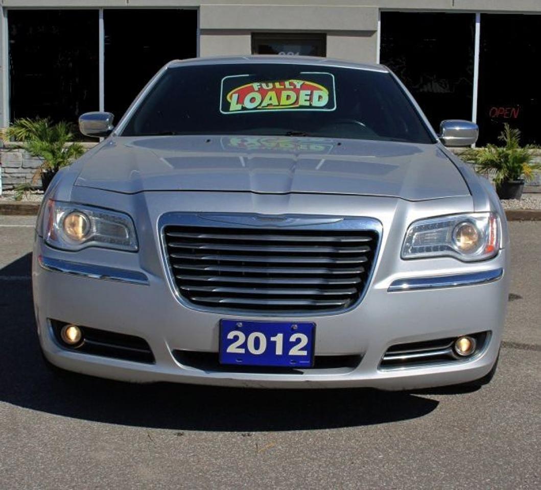 2012 Chrysler 300 Limited*RWD*Heated Leather*Moon Roof*BT*Rear Cam - Photo #2