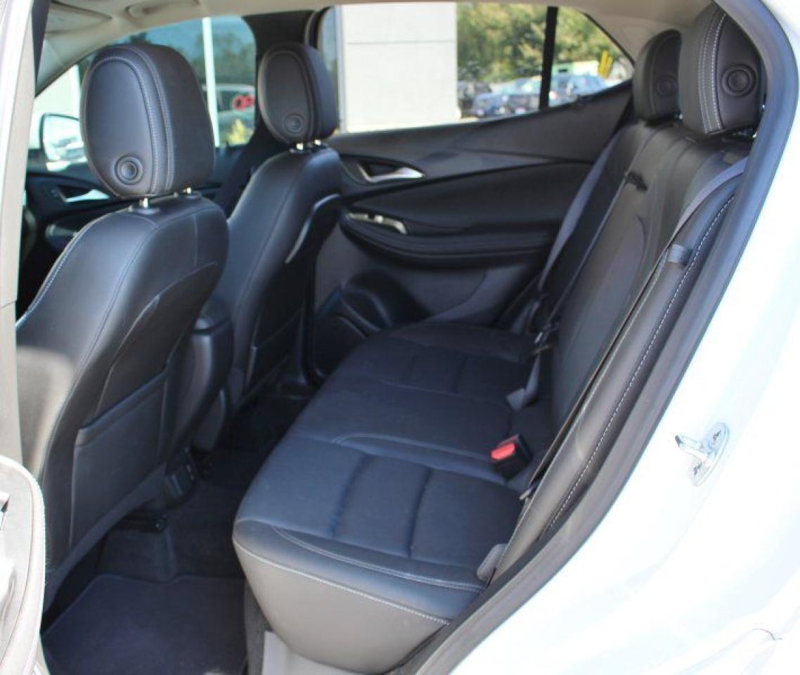 2024 Buick Encore GX Avenir*Low Ks*AWD*Heated Leather*Moon Roof*CarPlay - Photo #17