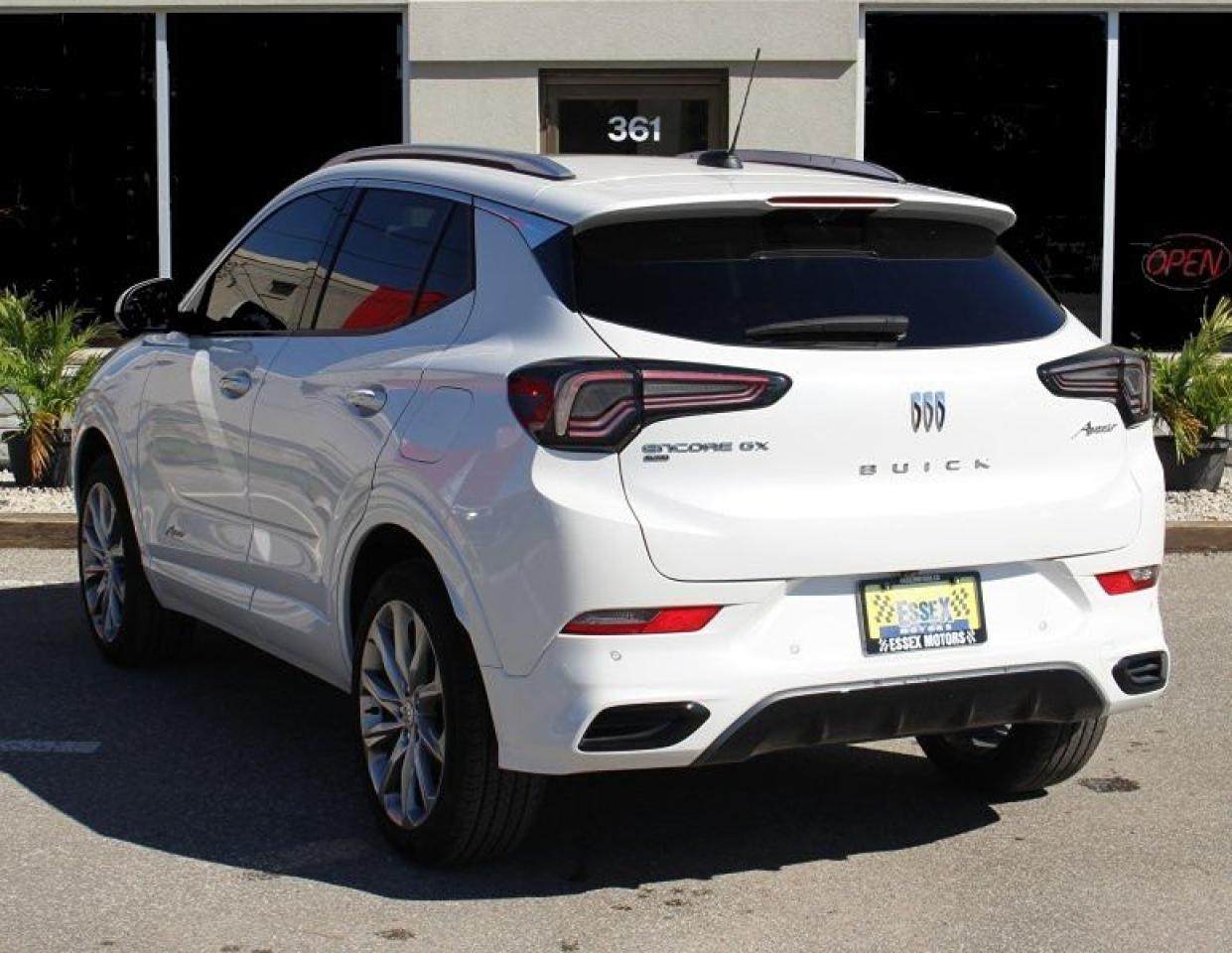 2024 Buick Encore GX Avenir*Low Ks*AWD*Heated Leather*Moon Roof*CarPlay - Photo #9