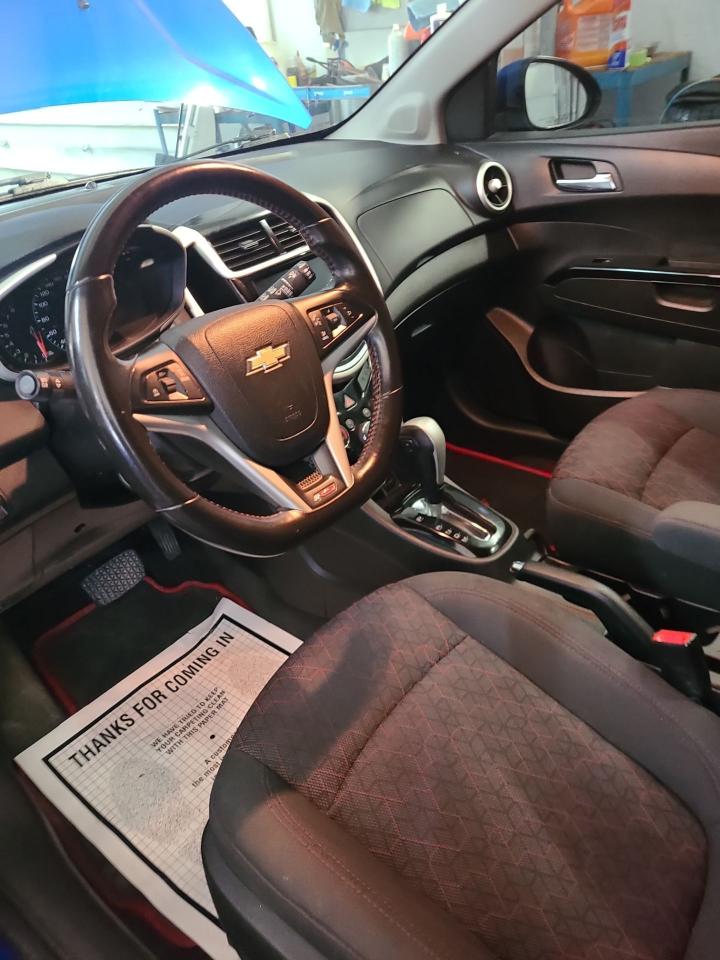 2017 Chevrolet Sonic LT - Photo #5