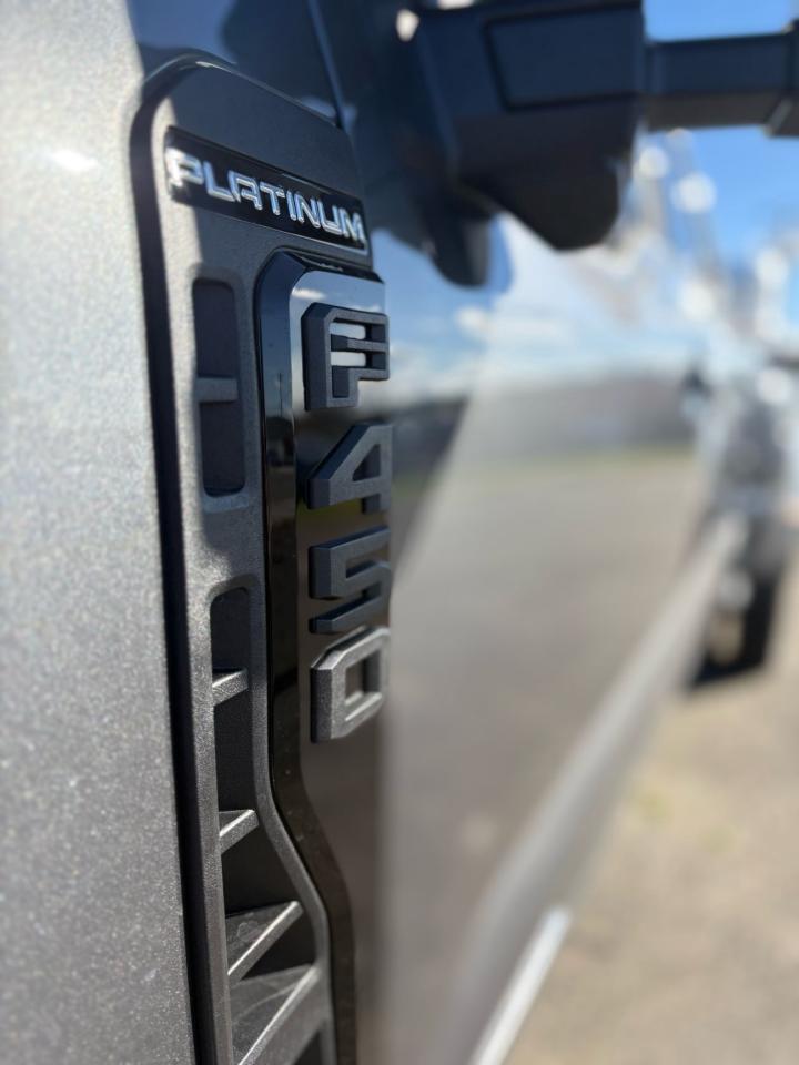 2026 Ford SUPERDUTY F-450® Platinum® Photo4