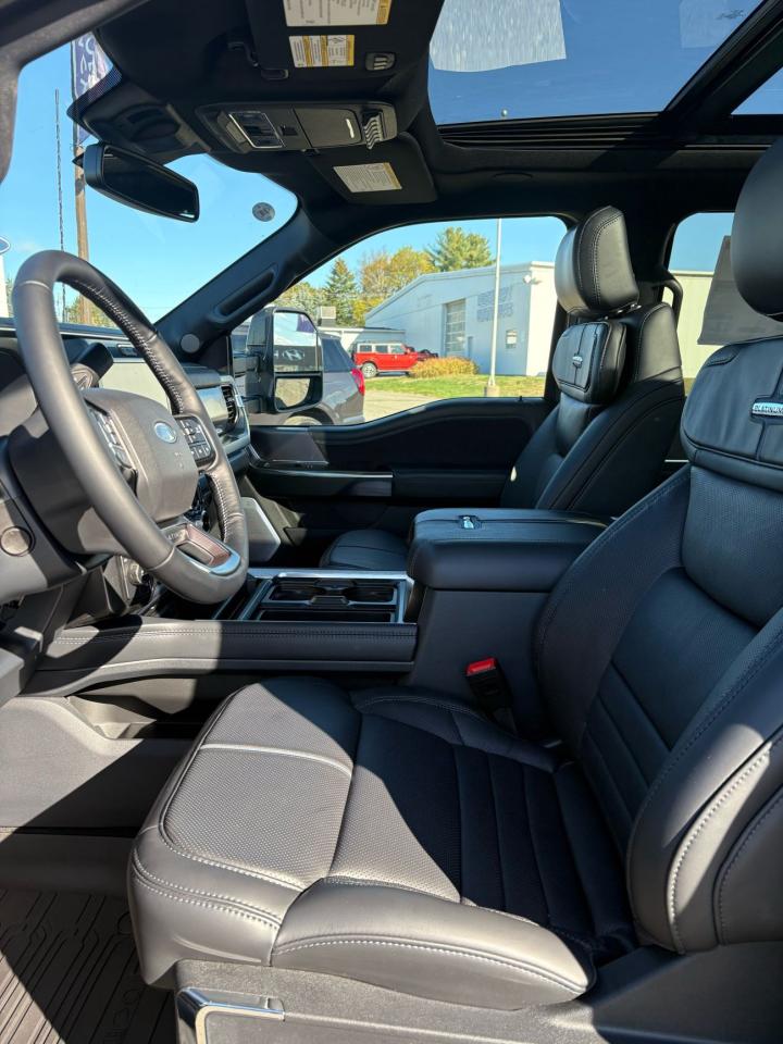 2026 Ford SUPERDUTY F-450® Platinum® Photo
