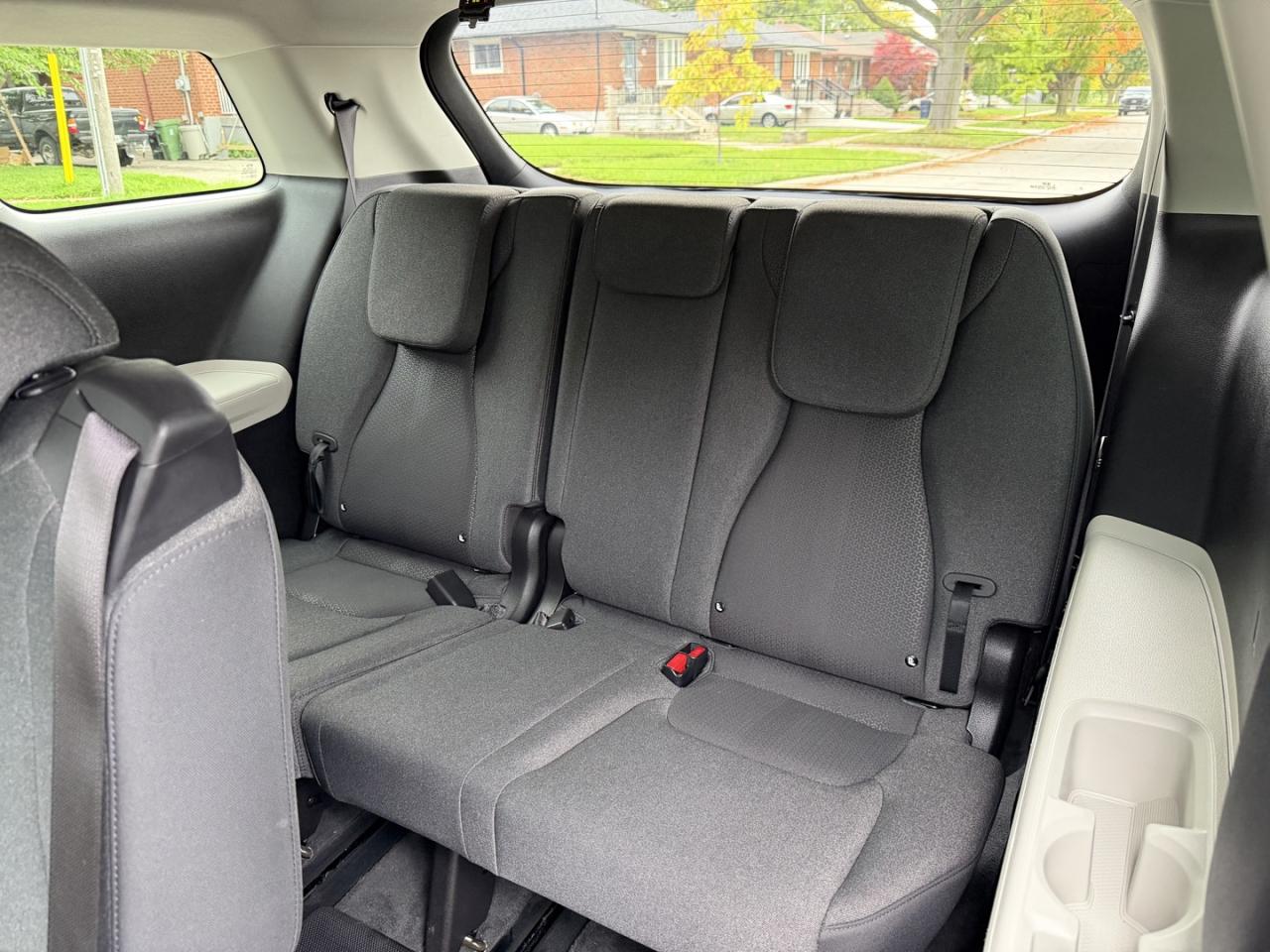 2022 Kia Carnival LX - Photo #12