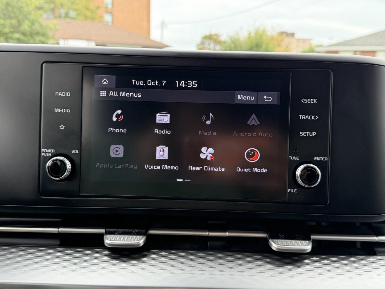 2022 Kia Carnival LX - Photo #18