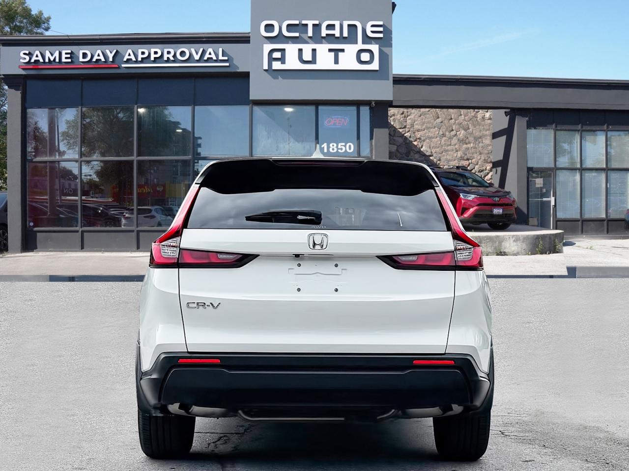 2023 Honda CR-V LX AWD - Photo #5
