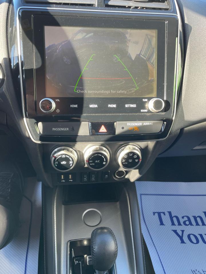 2020 Mitsubishi RVR ES - Photo #12