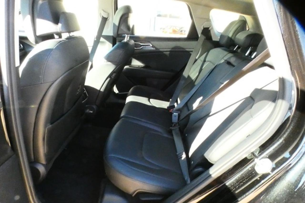2024 Kia Sportage EX 4x w/Htd Leather, pano S/R, NAV, BUC - Photo #10
