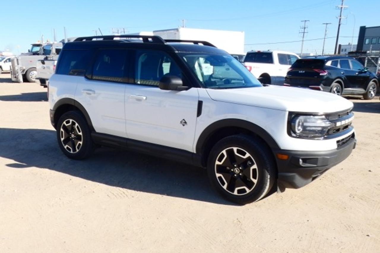 2024 Ford Bronco Sport Outer Banks 4x4 w/Htd L.wrap, BUC - Photo #4