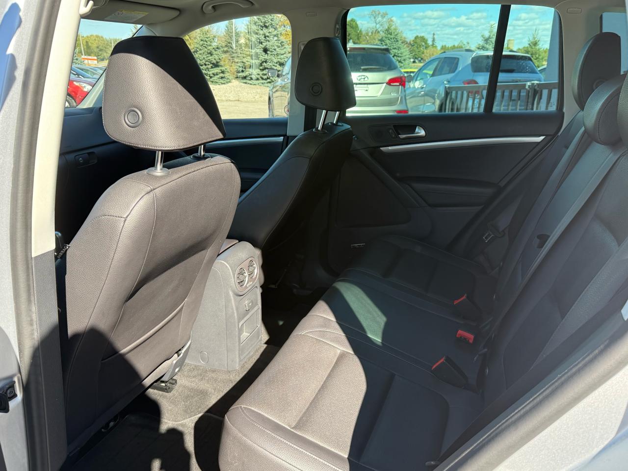 2017 Volkswagen Tiguan COMFORTLINE | Navigation | Backup Camera | Sunroof - Photo #10