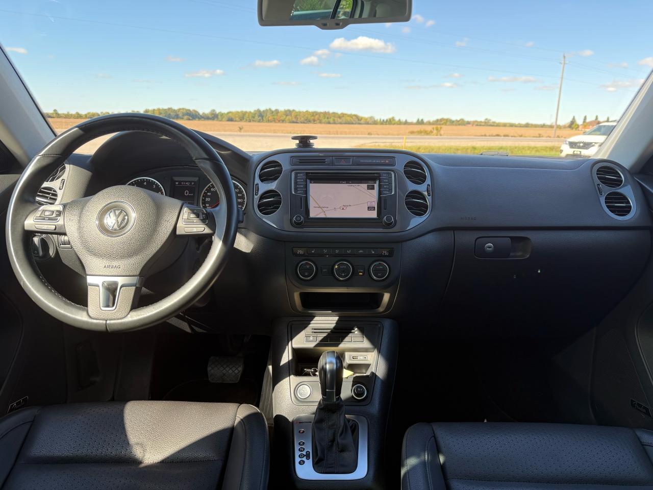 2017 Volkswagen Tiguan COMFORTLINE | Navigation | Backup Camera | Sunroof - Photo #11