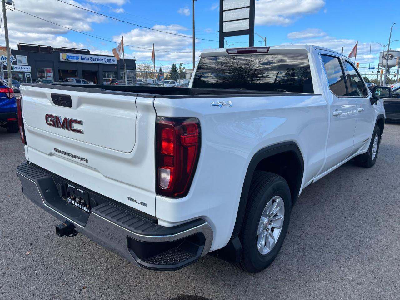2021 GMC Sierra 1500 SLE, Crew Cab 4X4, 6 1/2 foot box, Loaded.
