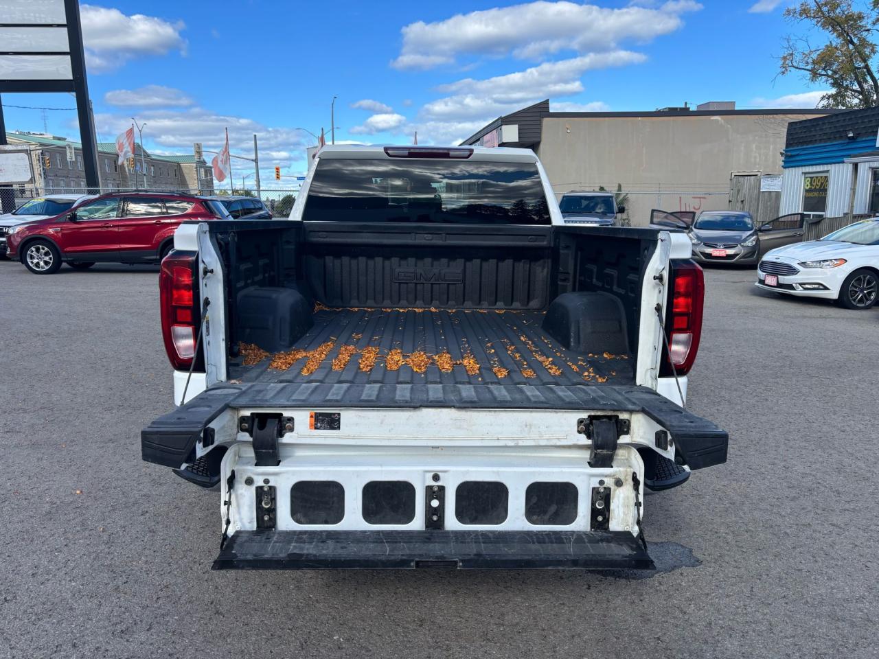 2021 GMC Sierra 1500 SLE, Crew Cab 4X4, 6 1/2 foot box, Loaded.