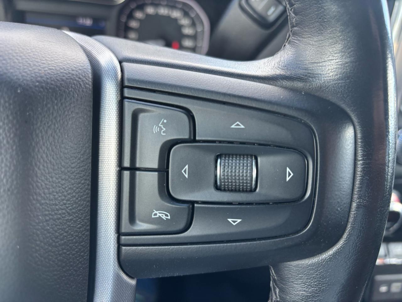 2021 GMC Sierra 1500 SLE, Crew Cab 4X4, 6 1/2 foot box, Loaded.