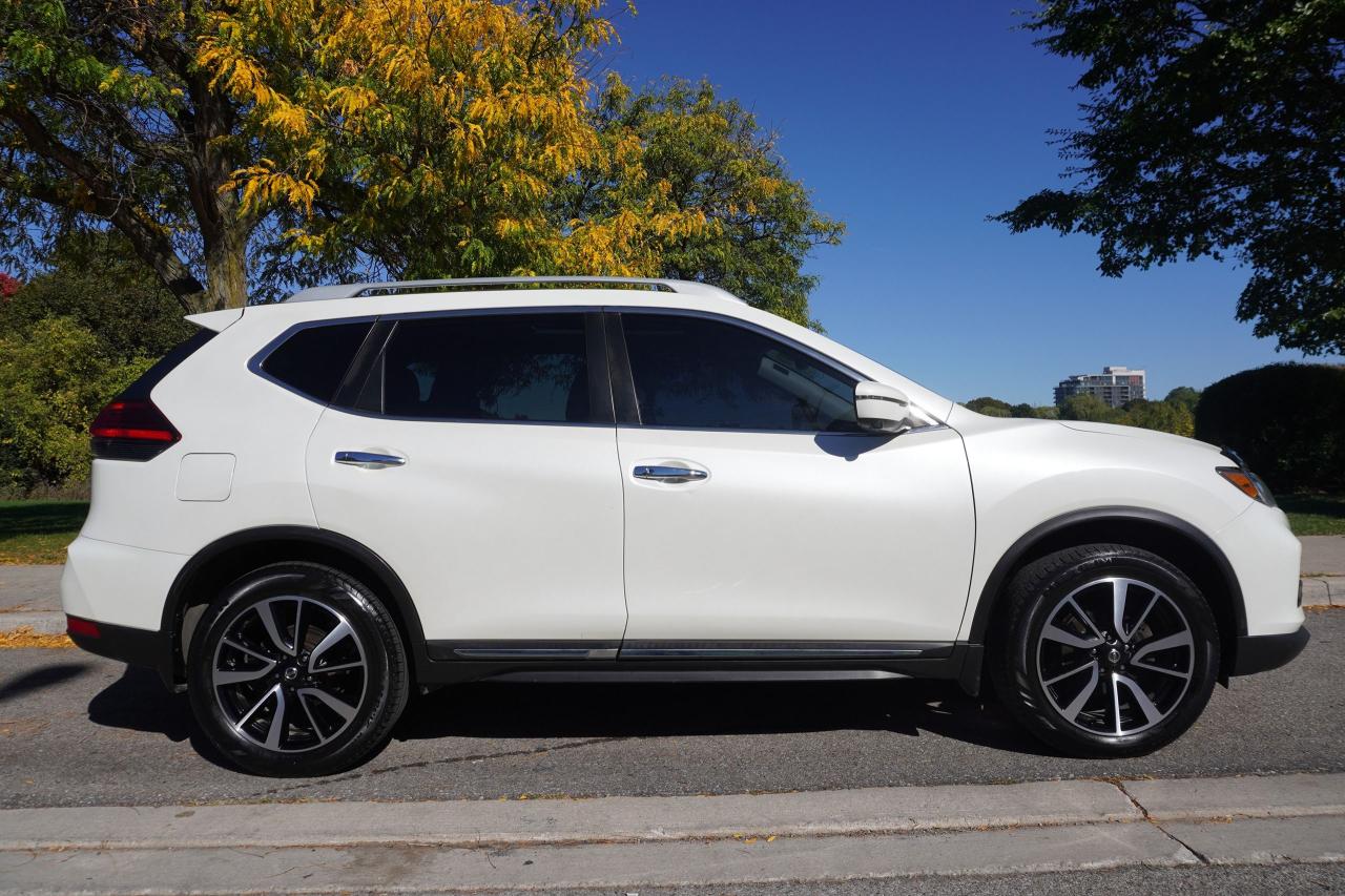 2017 Nissan Rogue PLATINUM / NO ACCIDENTS / STUNNING COMBO / LOADED Photo