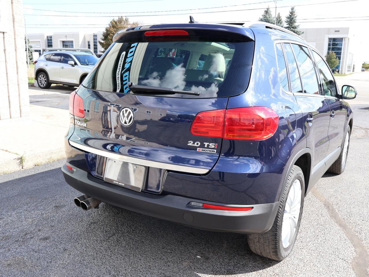 2017 Volkswagen Tiguan COMFORTLINE AWD CERTIFIED *ACCIDENT FREE* CAMERA BLUETOOTH LEATHER HEATED SEATS PANO ROOF CRUISE ALLOYS - Photo #6