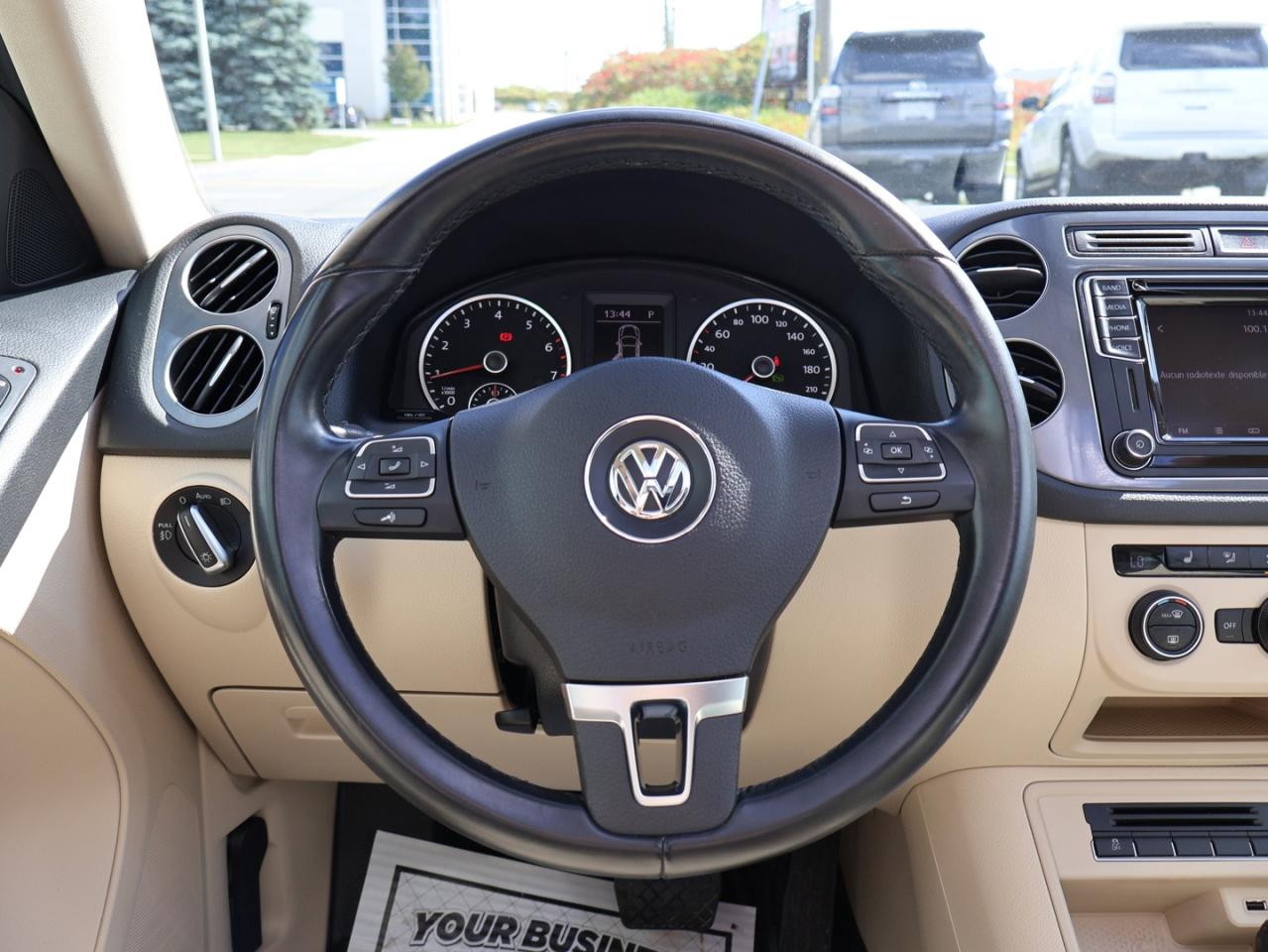 2017 Volkswagen Tiguan COMFORTLINE AWD CERTIFIED *ACCIDENT FREE* CAMERA BLUETOOTH LEATHER HEATED SEATS PANO ROOF CRUISE ALLOYS - Photo #10