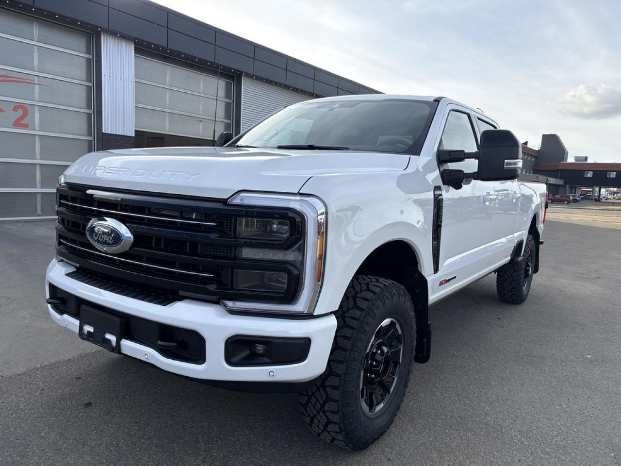 2026 Ford F-350 Super Duty SRW PLATINUM 6.8' Box 713A Photo