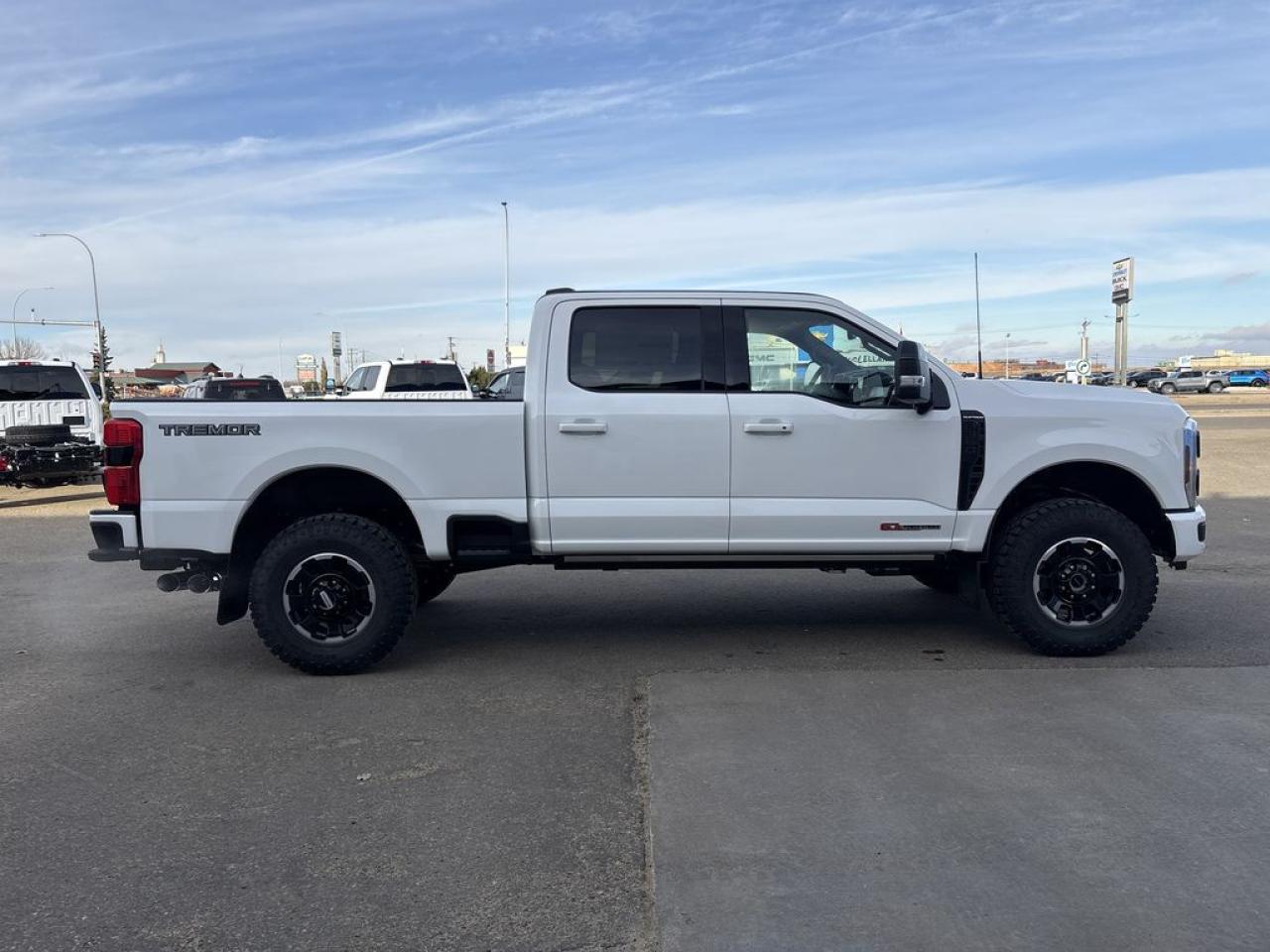 2026 Ford F-350 Super Duty SRW PLATINUM 6.8' Box 713A Photo5