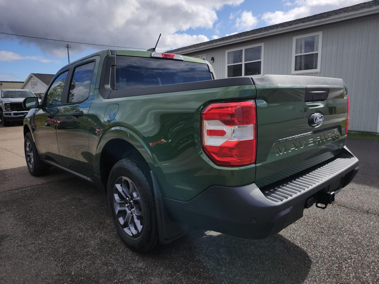 2025 Ford Maverick XLT AWD SuperCrew Photo5