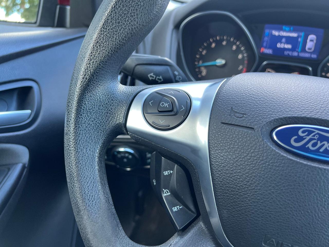 2013 Ford Focus SE NO ACCIDENT CLEAN CARFAX LOW KM HEATED SEATS - Photo #14